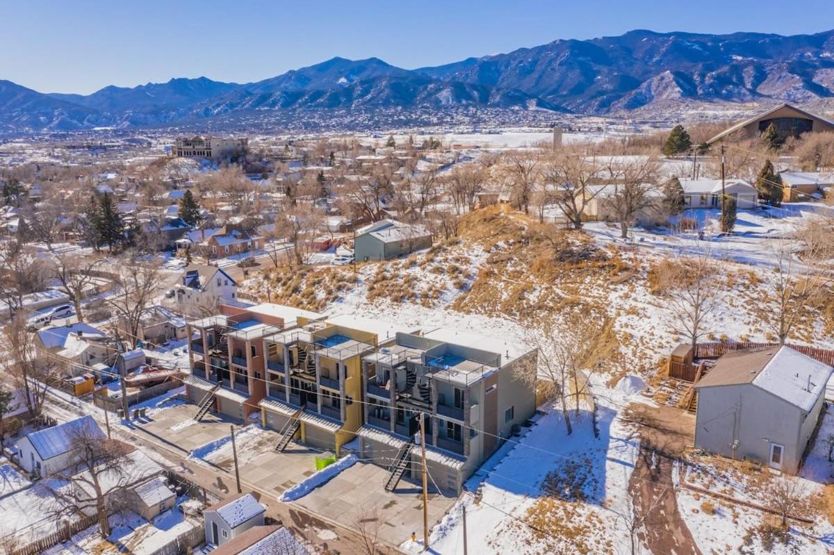 4Bd Home W Rooftop Patio Fire Pit & Mountain Views Colorado Springs Extérieur photo